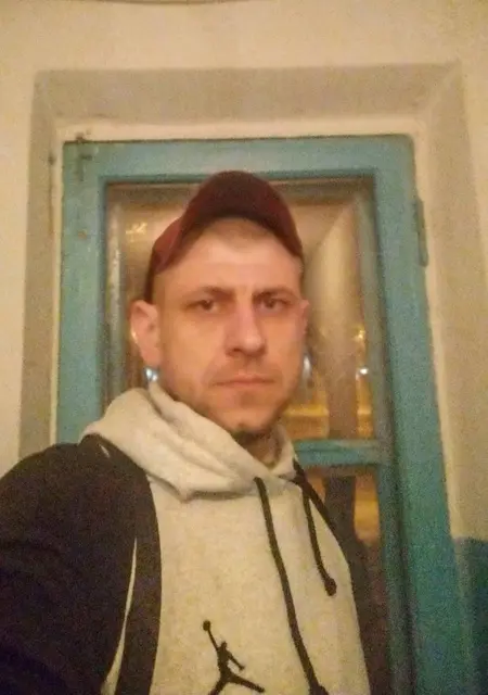 Дмитрий из Новомосковска, ищу на сайте знакомства на одну ночь