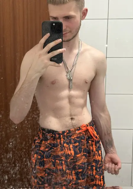 Я Nazar, 19, из Варшавы, ищу знакомство для постоянных отношений