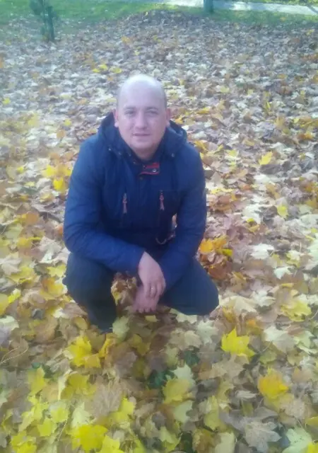 Саша из Слуцка, мне 37, познакомлюсь для вирта