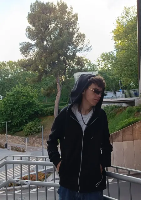 Nicolaa из Мадрида, мне 19, познакомлюсь без обязательств