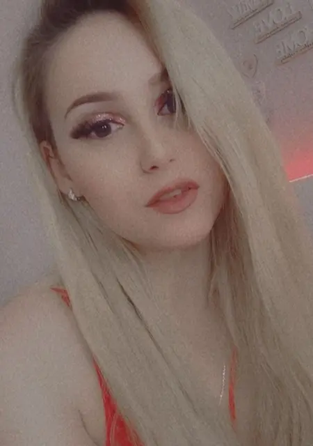 Юлиана из Тернополя, мне 24, познакомлюсь для совместных путешествий