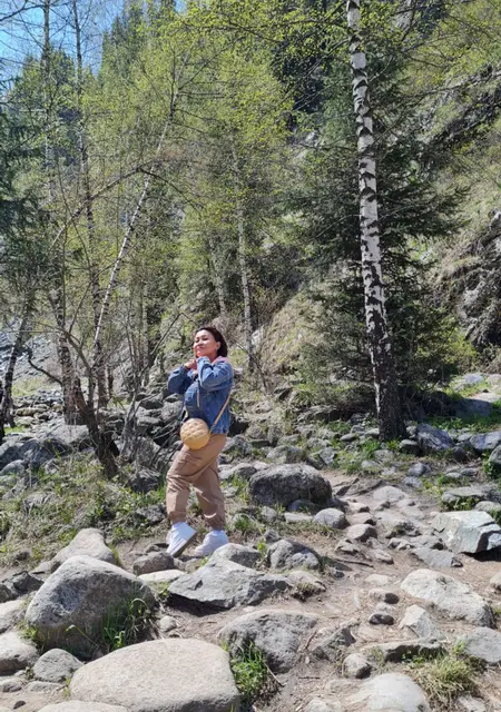 Планета из Алматы, мне 44, познакомлюсь для общения