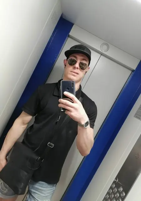 Den з Житомира, мені 32 років, познайомлюсь без зобов'язань