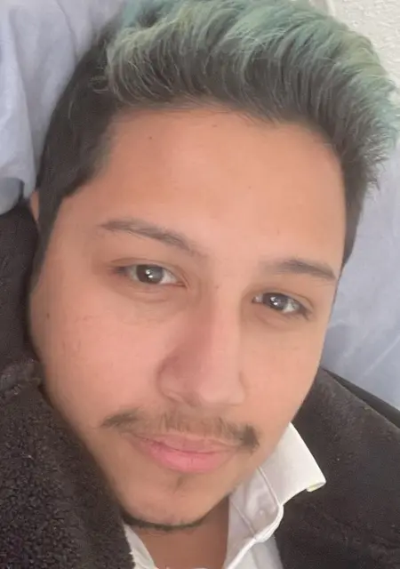 Brandon из Пальмы, ищу на сайте знакомства на одну ночь