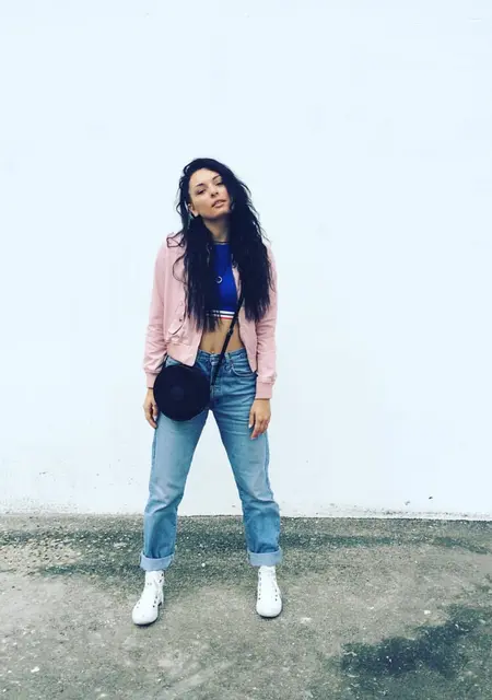 Я Кристина, 30 років з Бердянська, шукаю знайомство для приємного проведення часу