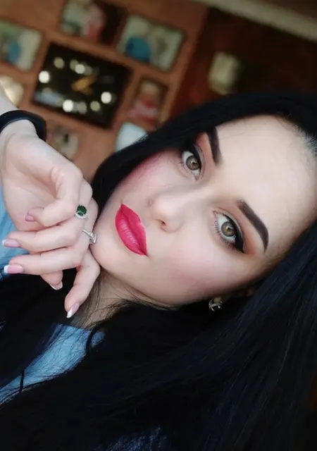 Ксюша из Минска, ищу на сайте вирта