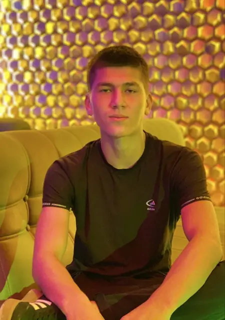 Я Jahongir, 26, знакомлюсь на одну ночь в Текирдаге