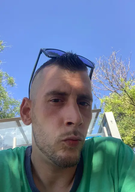 Soy Jonatan, 32 años, conociéndome para pasatiempo agradable en Ponferrada