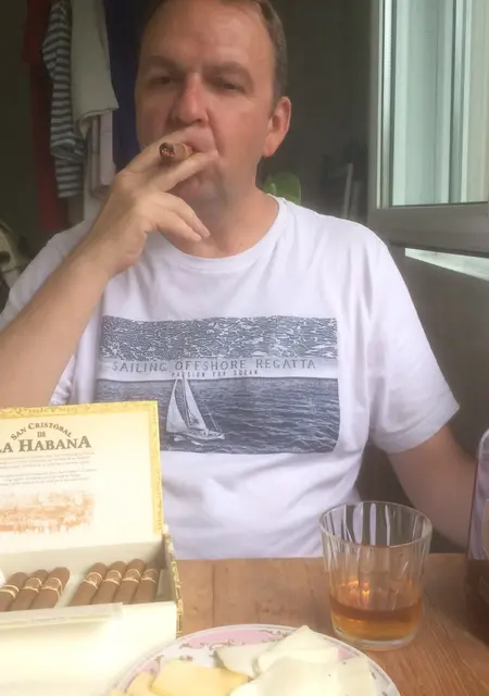 Vlad из Лондона, ищу на сайте знакомства на одну ночь