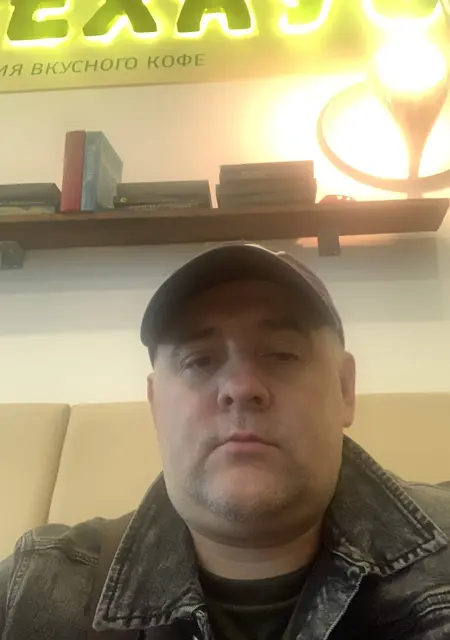 Евгений з Новопскова, шукаю на сайті знайомства на одну ніч