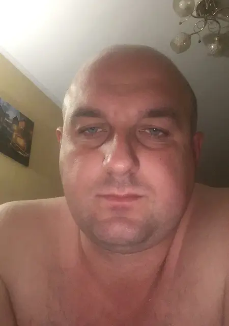 Саша из Кременчуга, мне 38, познакомлюсь для приятного времяпровождения