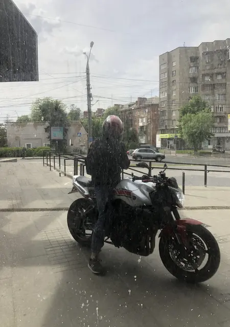 Олег з Чернівців, шукаю на сайті знайомства на одну ніч