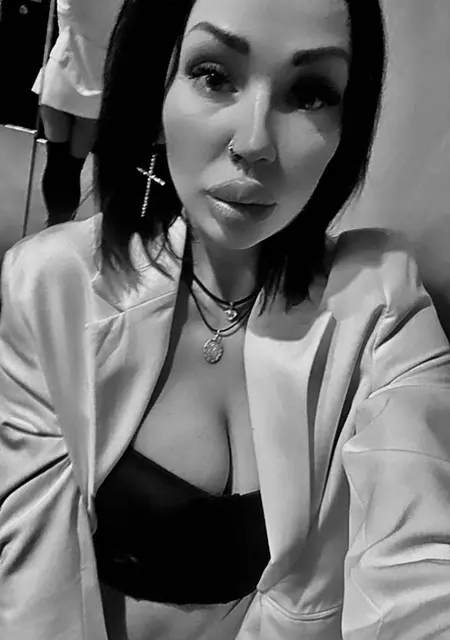 Я Марина, 35, знакомлюсь для совместных путешествий в Ереване