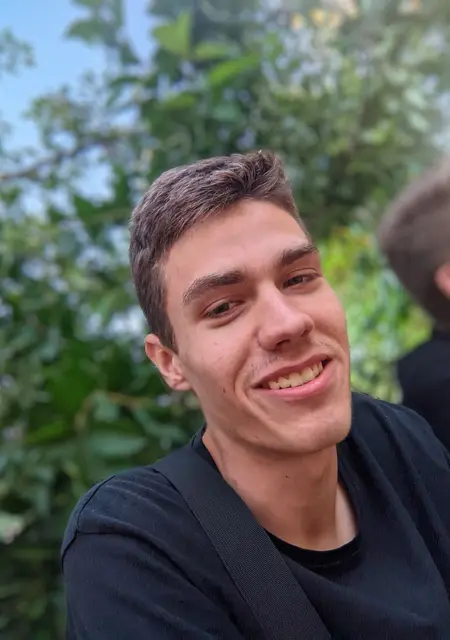 Ваня из Запорожья, мне 20, познакомлюсь для дружбы