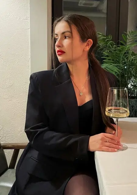 Я Ксения, 24, знакомлюсь для приятного времяпровождения в Измире