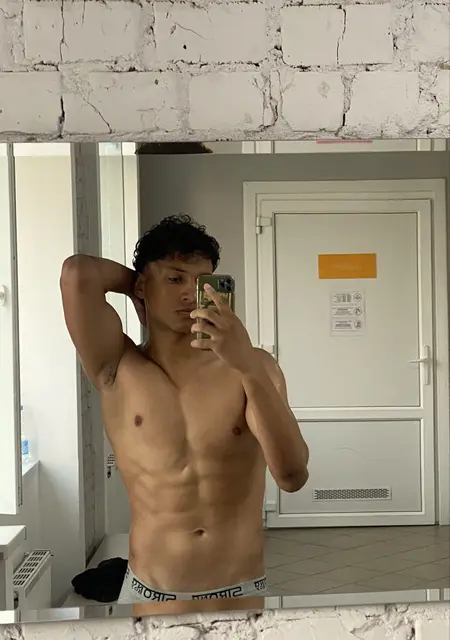 Я Walid, 21, знакомлюсь для приятного времяпровождения в Гомеле