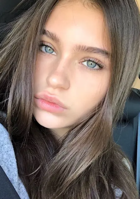 Я Tori, 23, из Генуи, ищу знакомство для общения