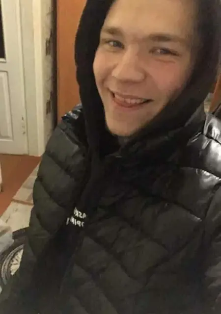 Антон з Полтавы, шукаю на сайті знайомства без зобов'язань