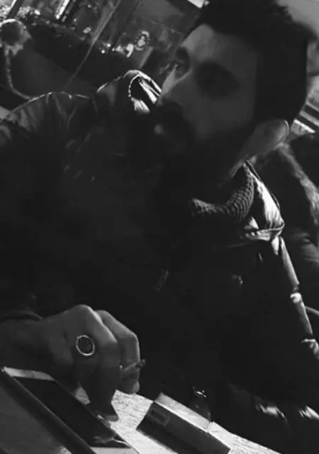 Я Mert Oral, 32, знакомлюсь в Стамбуле