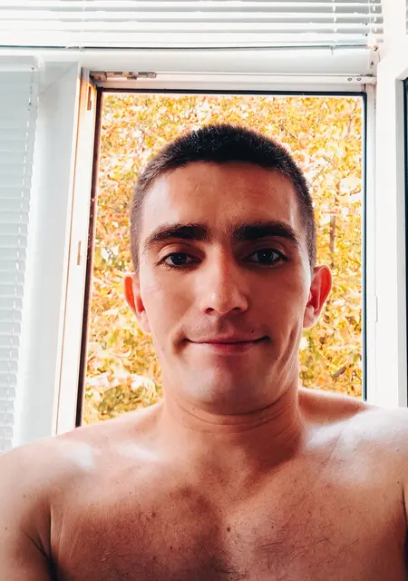 Я Артем, 34 років, знайомлюсь без зобов'язань у Черкасах