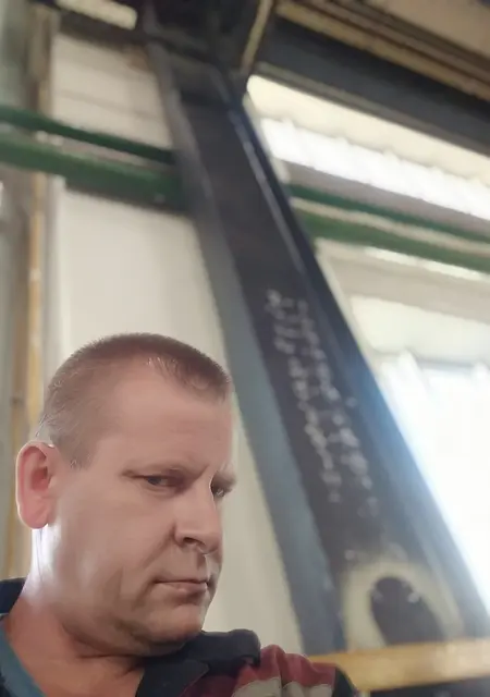 Николай из Минска, мне 54, познакомлюсь на одну ночь