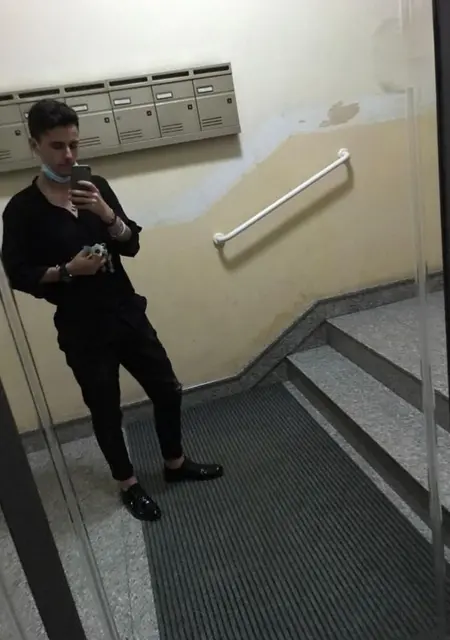 Simone из Рима, мне 21, познакомлюсь