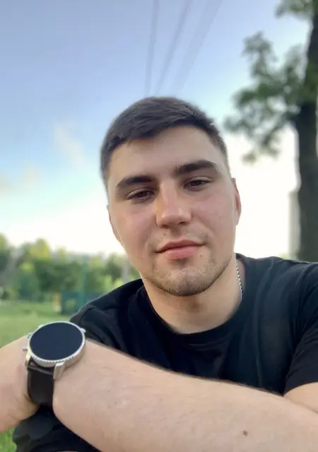 Я Евгений, 25 років, знайомлюсь на одну ніч у Харкові