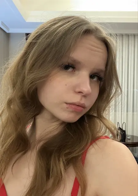 Я Владушка, 19, из Гомеля, ищу знакомство для общения