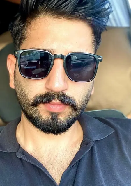 Я Emir, 25, из Бурсы, ищу знакомства на одну ночь