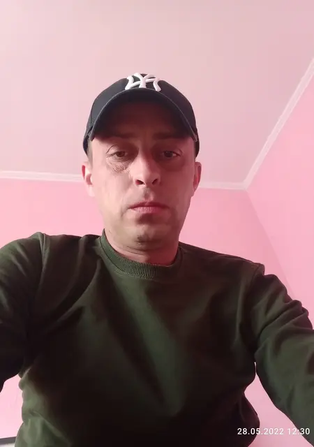 Олександр из Броваров, мне 39, познакомлюсь для приятного времяпровождения