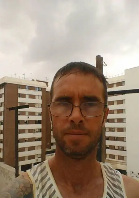 Soy Juan Jose, 45 años de Madrid, busco conocer gente