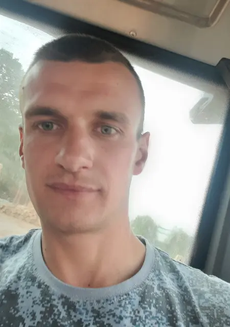 Я Александр, 30, из Лиды, ищу знакомства без обязательств