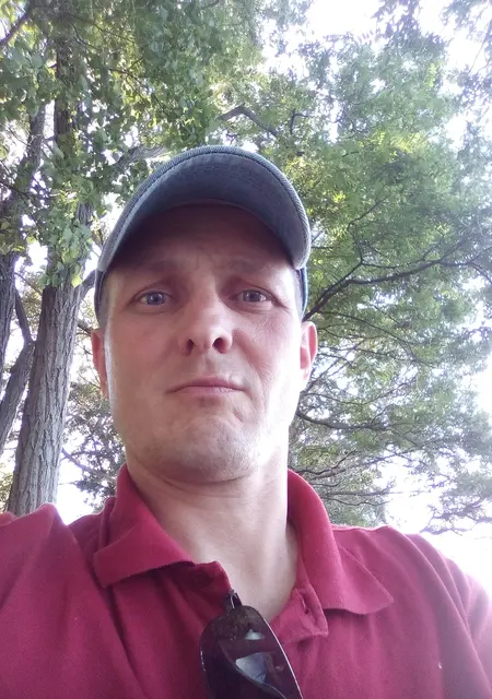 Александр з Кременчука, шукаю на сайті знайомства на одну ніч