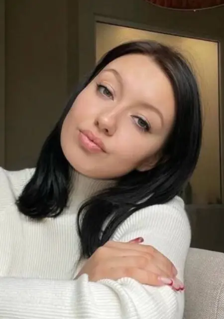 Я Юлия, 21, из Киева, ищу знакомство для дружбы