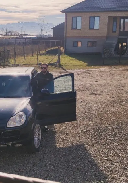 Руслан из Франкфурта-на-майне, ищу на сайте знакомства на одну ночь