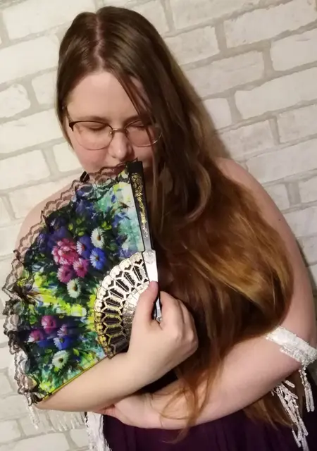 Настя из Николаева, ищу на сайте приятное времяпровождение