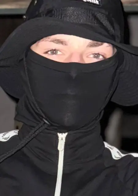 Никита из Франкфурта-на-майне, мне 20, познакомлюсь для вирта