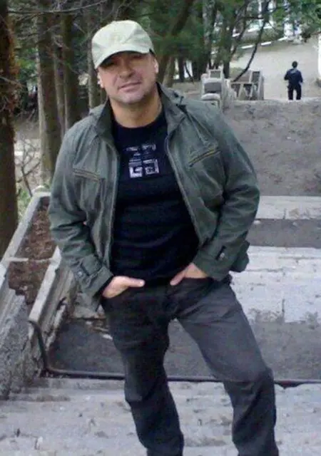 Я Дмитрий, 51 років, знайомлюсь для приємного проведення часу у Харкові