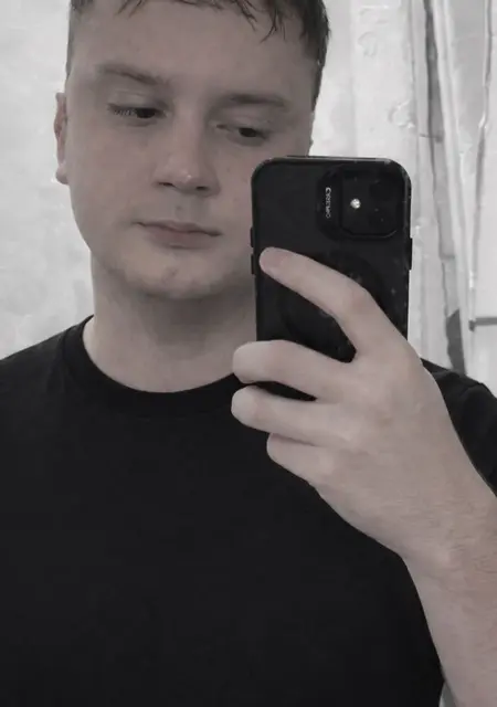 Я Толя, 23 років з Києва, шукаю знайомство для спілкування