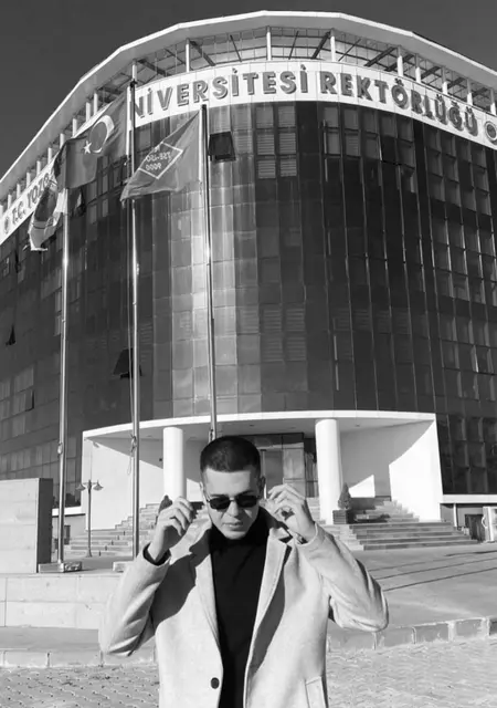 Эльнар из Йозгат, ищу на сайте знакомства без обязательств