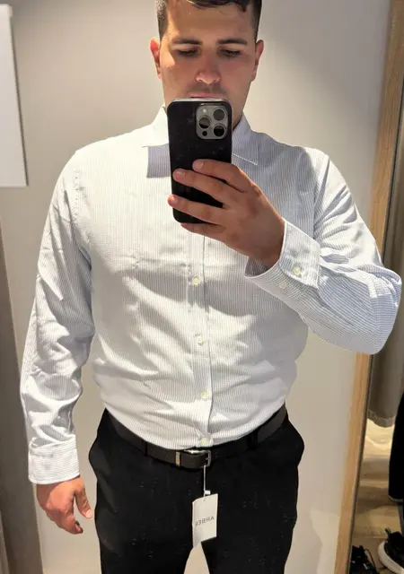 Я Иван, 21, из Варшавы, ищу знакомство для открытые отношения