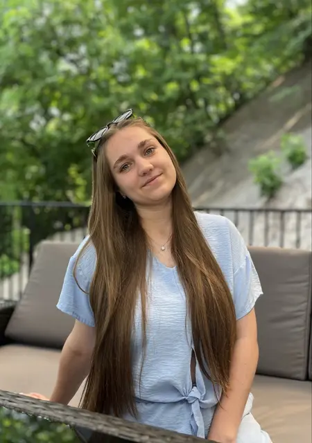 Ольга з Київ, мені 19 років, познайомлюсь для спілкування