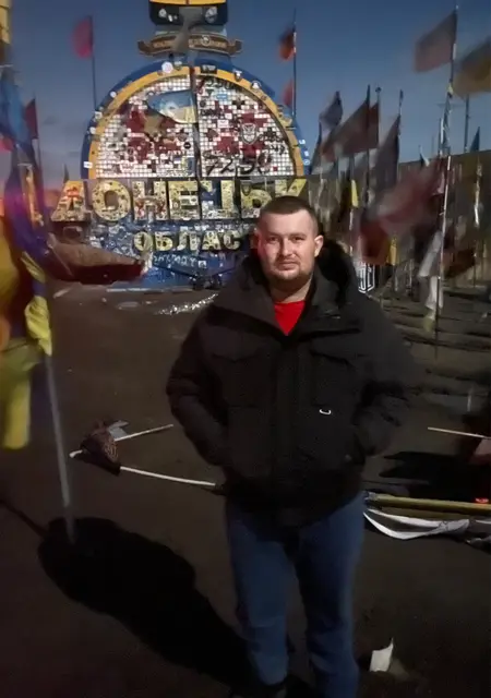 Я Віктор, 24 років з Вінниці, шукаю знайомства на одну ніч