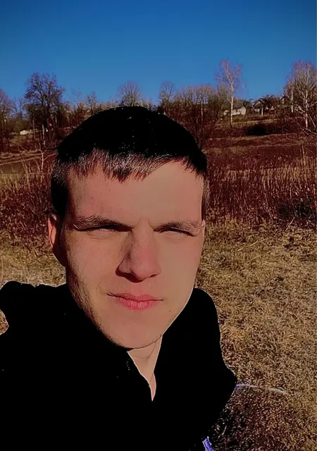 Я Василь, 21, из Полтавы, ищу знакомства без обязательств