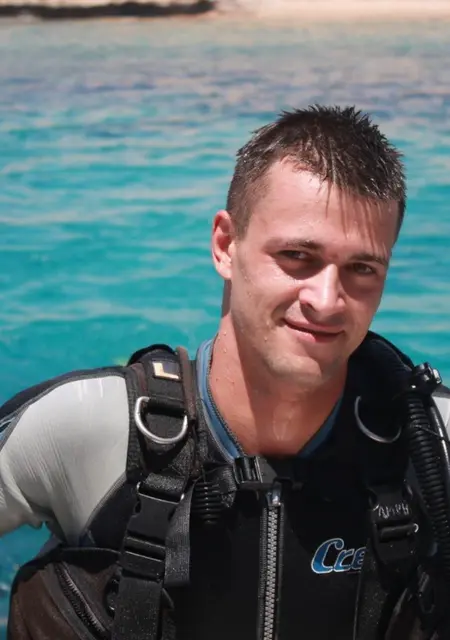 Александр з Чернігова, шукаю на сайті знайомства на одну ніч