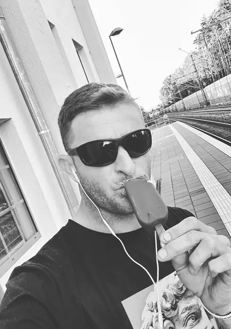 Я Keith, 34, знакомлюсь для общения в Латценах