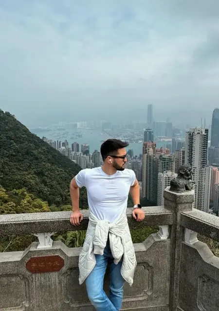 Константин з Хмельницького, шукаю на сайті вірт