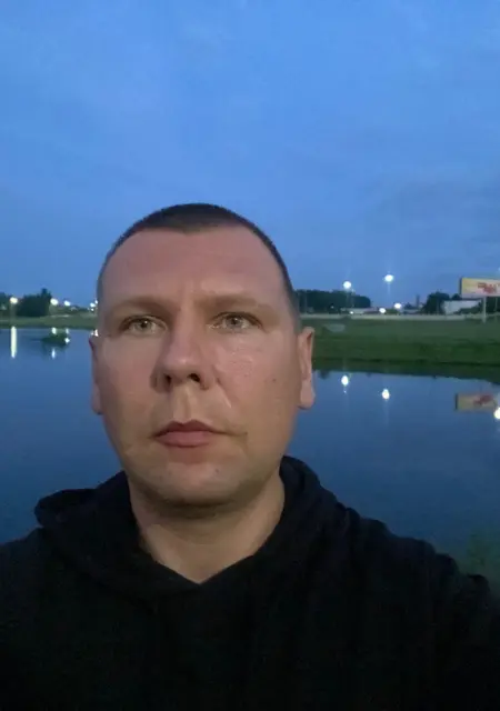 Илья из Барановичей, мне 34, познакомлюсь без обязательств