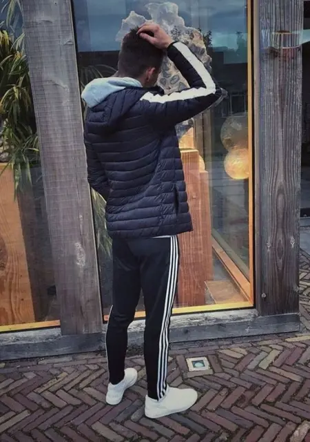 Я Bartomiej Pietro, 22, знакомлюсь в Варшаве