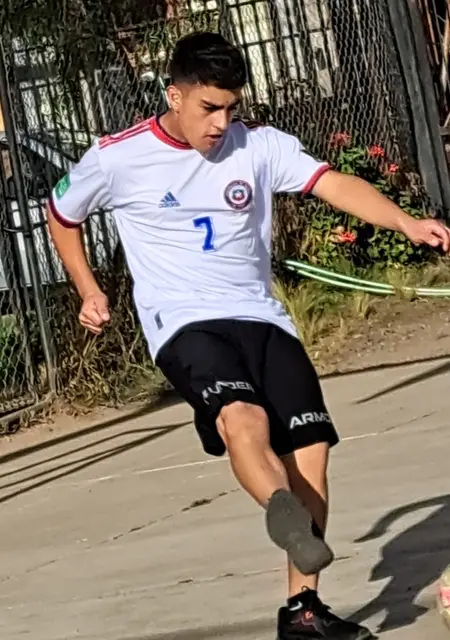 Я Mateo, 21, знакомлюсь для открытые отношения в Ильяпель